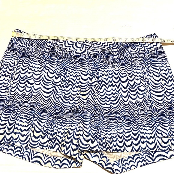 Stylus Wavy Stripe Blue White Print Shorts Women's 4 - Picture 4 of 7